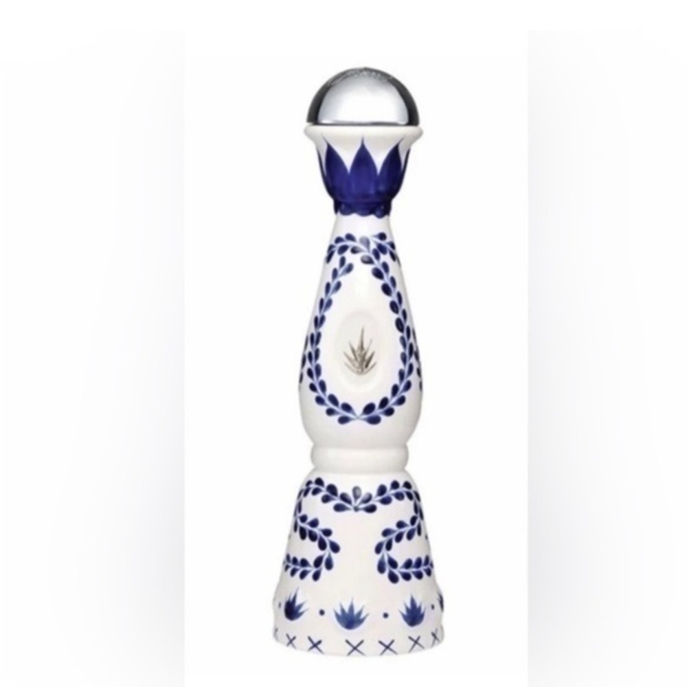 Clase Azul Reposado Tequila - Empty
Ceramic Bottle